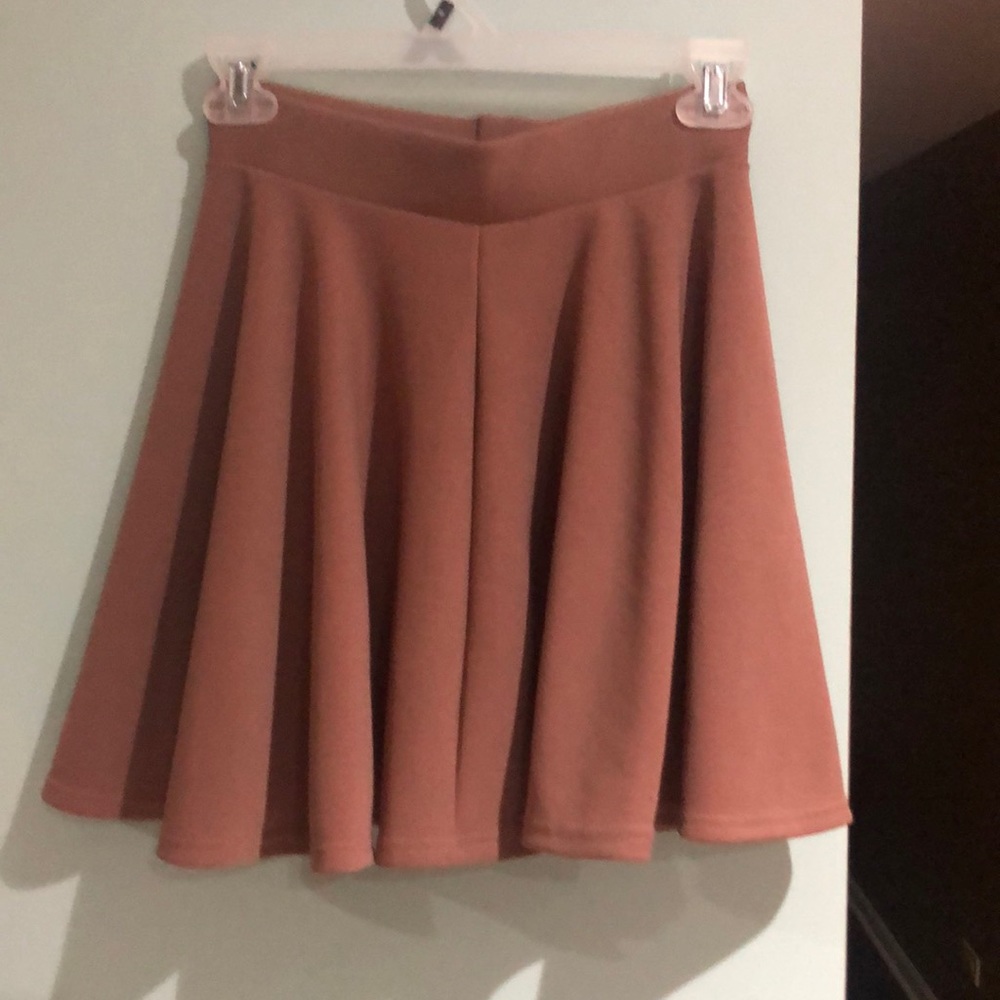 New Mix Elastic Waist Skirt Size Medium